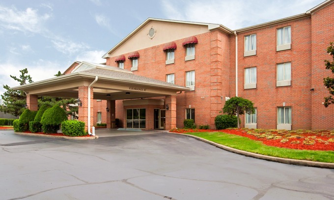 Germantown Hotel | Quality Inn & Suites Germantown North