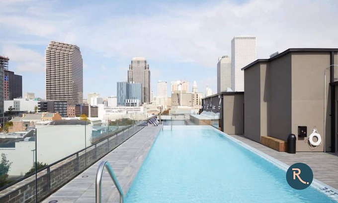 Central Business District House | Roami at The Brandywine | Heated Pool |4 Bed Combo