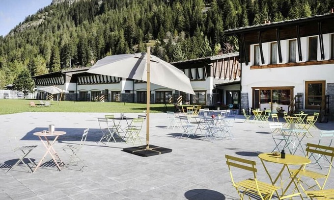 Gressoney-Saint-Jean Apartment | Residence in Gressoney-saint-jean with 1 bedrooms sleeps 4