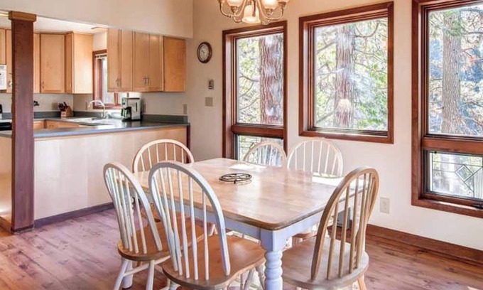 Yosemite West House | Paradise in Yosemite. NEW LISTING inside Yosemite PARK!!