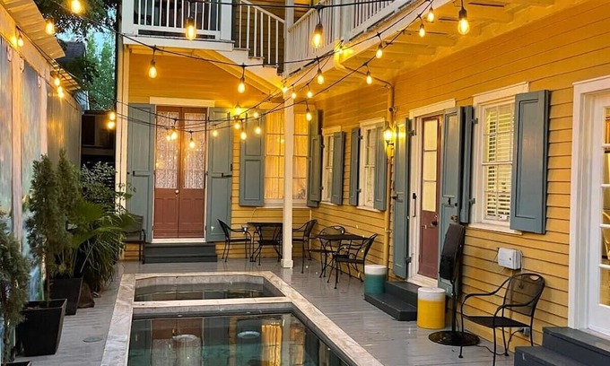 Faubourg Marigny Villa | Opulent Historic Mansion w Heated Pool 6br|5.5ba