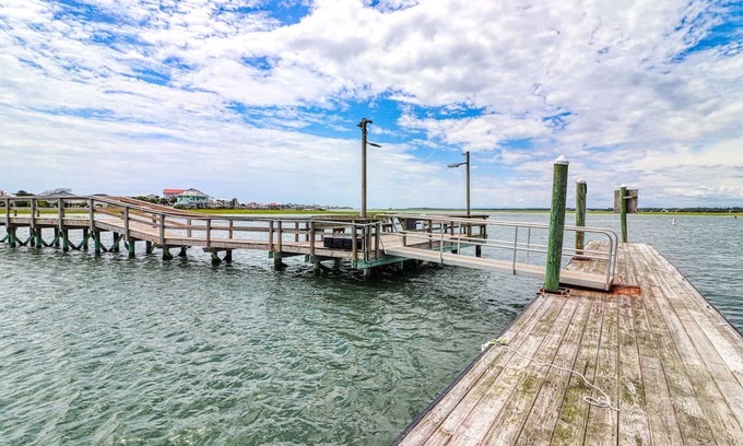 Gulf Stream Estates Condo | Inlet Pointe 34, 2 minute walk to the beach, complex pool available to enjoy.