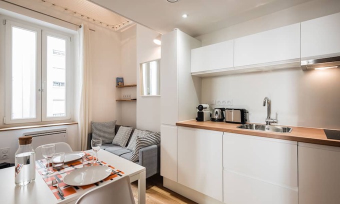2nd Arrondissement Apartment | DIFY Suchet climatisé - Perrache/Confluence
