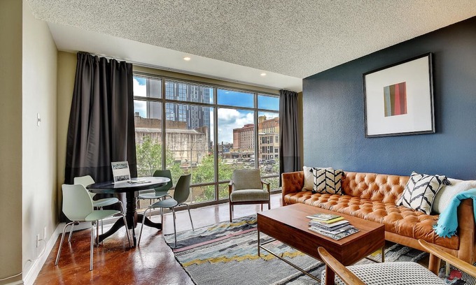 Downtown Austin Apartment | The Littlefields by Lodgewell | Updated Loft | A5