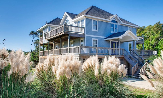 Rodanthe House | On Special - Oceanview Fun for Whole Family, Waves! Pool, Hot Tub, Game Room, Do