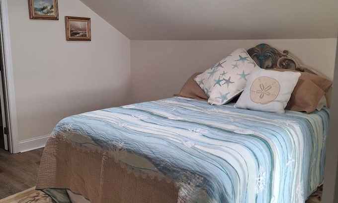 West Beach House | 4-bedroom house in near state park and Bethany beach with WiFi and AC