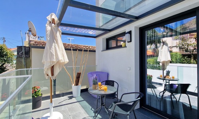 Machico Apartment | Casa D'Além I by LovelyStay