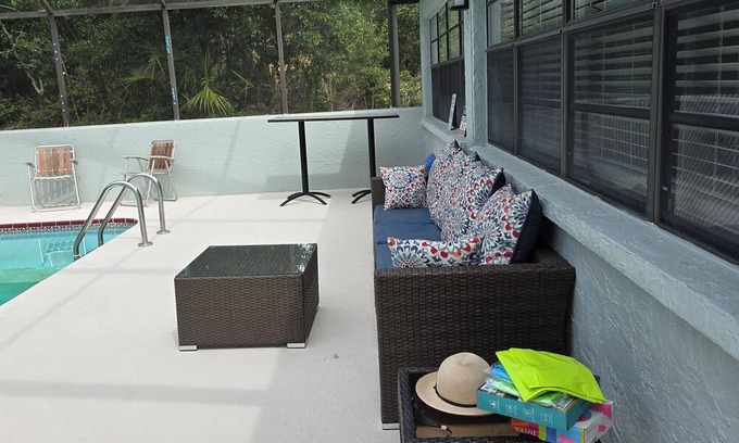 Spring Hill House | Home in Springhill with pool