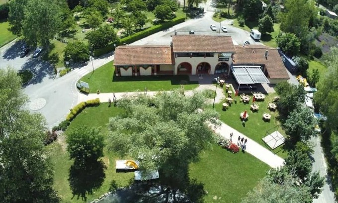 Montgeard House | Camping 3 étoiles - Piscine - ccaaaeh