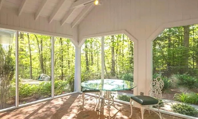 Lookout Mountain House | 11 Bdrm ~🏠🏡Mostly 1 Story 29ppl! RETREATS, FIRETABLE🔥Lkt Mtn 5acre
