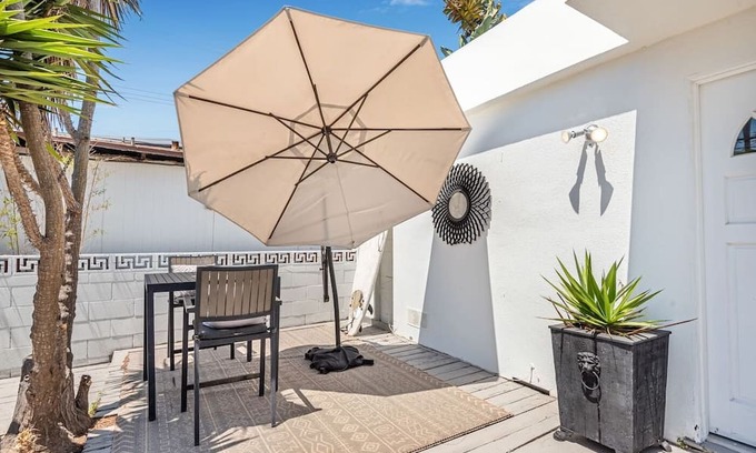 Venice Apartment | Marina Gem | Spacious 2BR Apt. with Patio, Parking