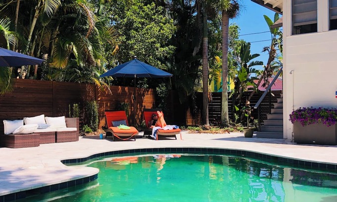 Old Southeast Apartment | NEWLY REMODELED 1-bedroom private suite with pool close to downtown St. Pete
