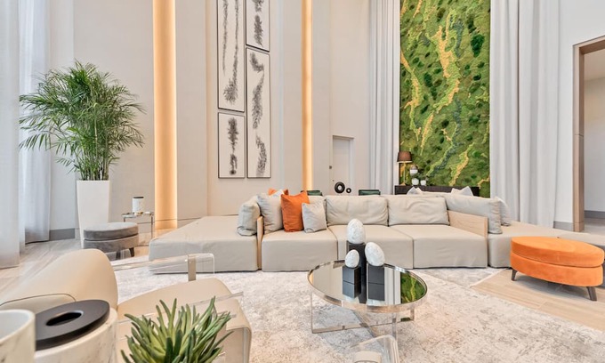 Doral Condo | Elegant Doral Escape: Spacious Luxury