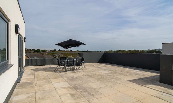 Luton Apartment | Brand New, 2 Bed Penthouse Apartment in Luton 49