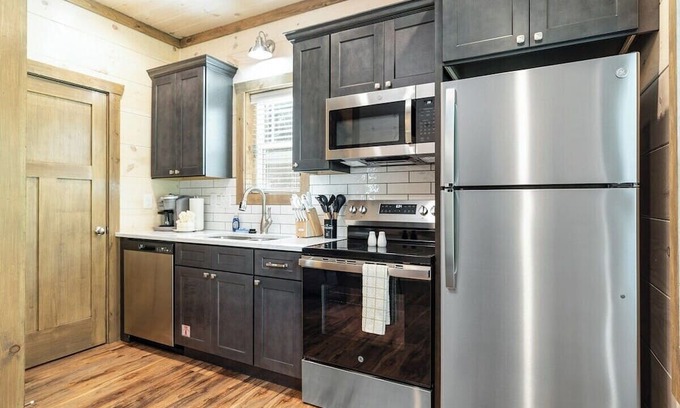 Pigeon Forge Cabin | 5 Minutes From Dollywood/In DwTn Pigeon Forge