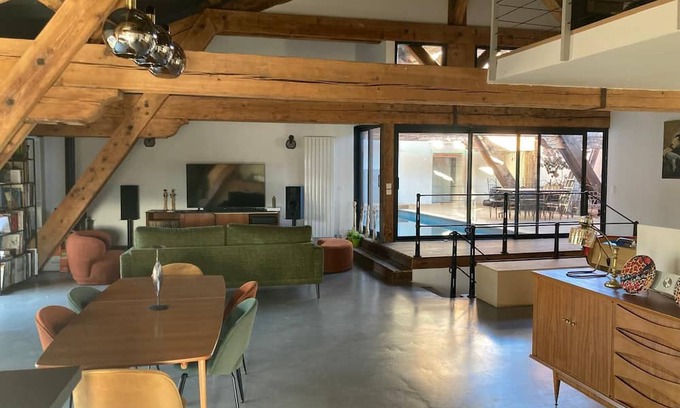 Capestang House | Atypical vineyard near the Canal du Midi, 30 minutes from the beaches