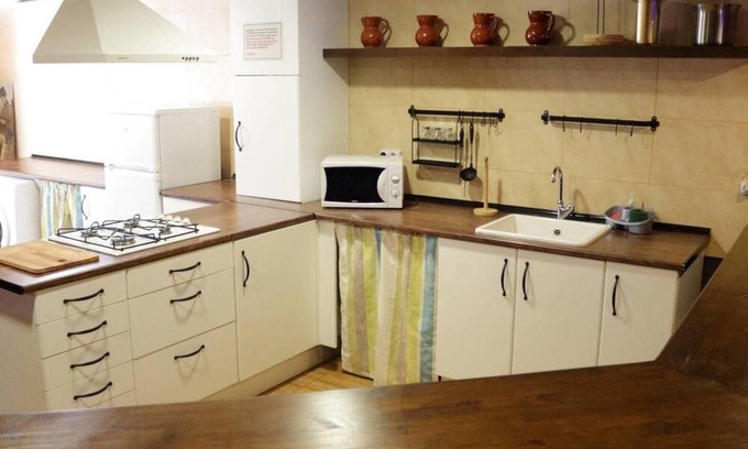 Castejon House | Holiday Home 'Casa Melchor' with Private Terrace, Wi-Fi and Air Conditioning