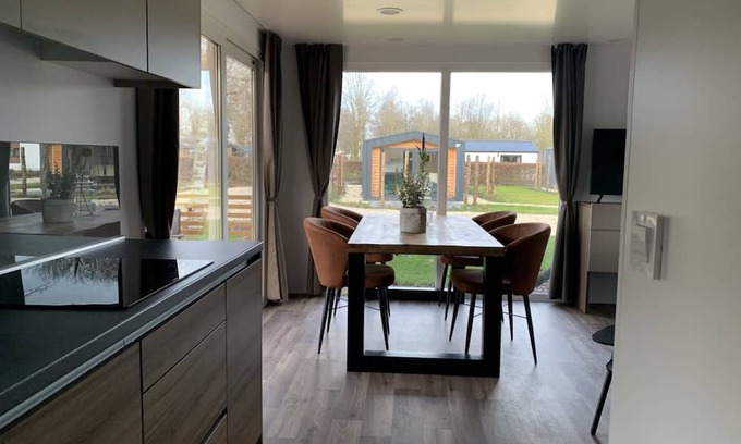 Biddinghuizen House | Cottage 4 by Interhome