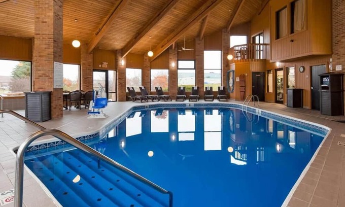 Hebron House | Ideal for I-70 Travelers: Modern Rooms w/ Smart TVs and Great Customer Service
