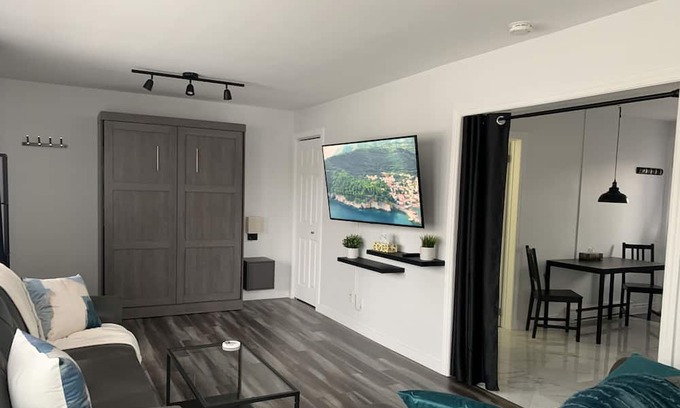Saint Louis Apartment | Grand Logement sur 2 étages à Sainte-Foy