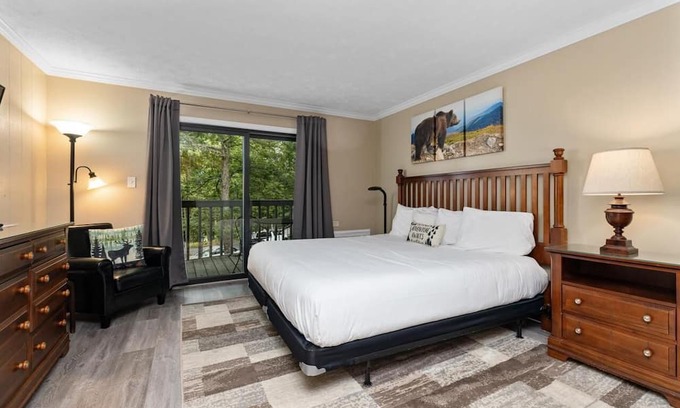 Wintergreen Condo | Timbers Studio 14 with Wintergreen Advantage