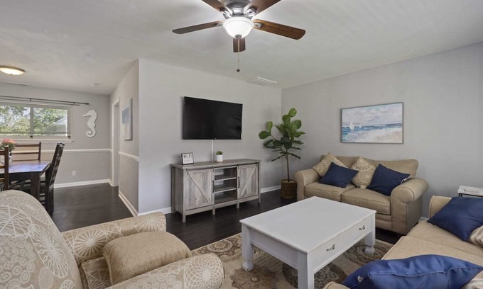 Norfolk - Virginia Beach House | The Morgan Trail House