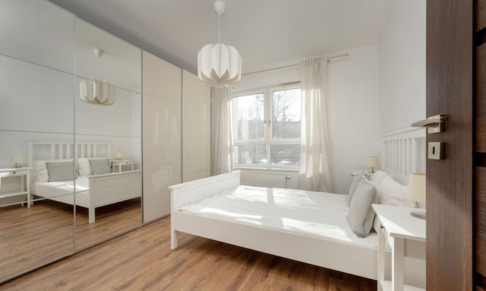 Krzyki Apartment | Modern Apartment in Wroclaw by Renters