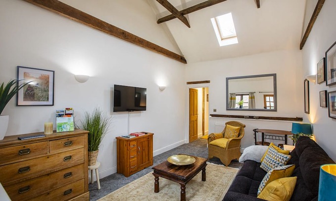 Westmarsh Cottage | Stable Cottage a relaxing 1-Bed Cottage in Ash
