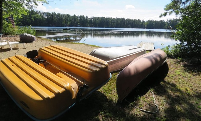 Sanford Cottage | Enchanting waterfront home offers comfort inside and out and promises enjoyment