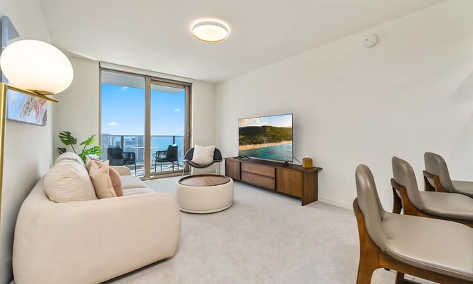Ala Moana Condo | Sleek & Modern 1Bed/1Bath - Sky Ala Moana 4005