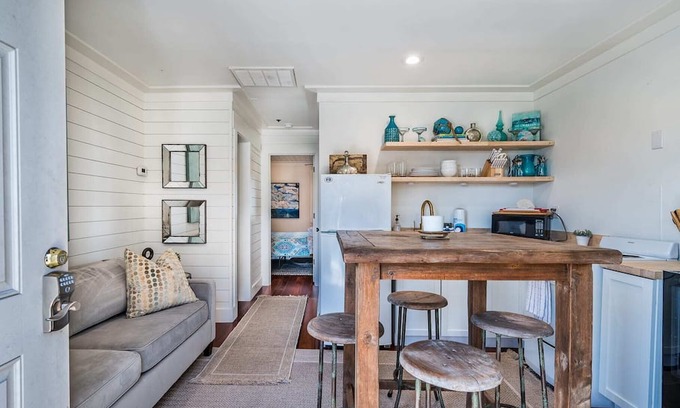 Folly Beach Apartment | The Folly Feeling / 1 Block to Beach