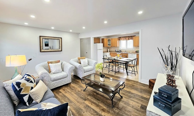 Bradford House | Beautiful & Central 3 BR home in Bradford