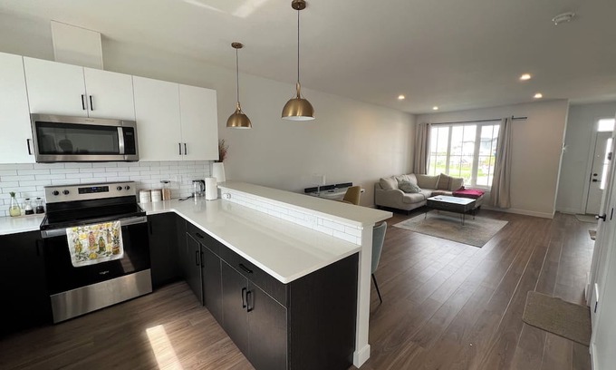 Regina House | 5 minutes walk from save on foods, starbucks and other amenities