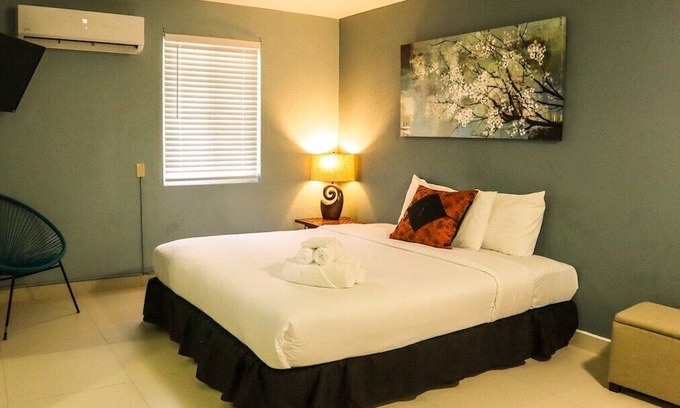 Tamuning Apartment | Beachfront Studio - Unit 106 Ocean Villa