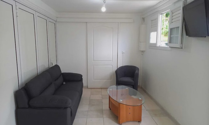 Basse-Pointe House | F2/F3 APARTMENT BELOW VILLA