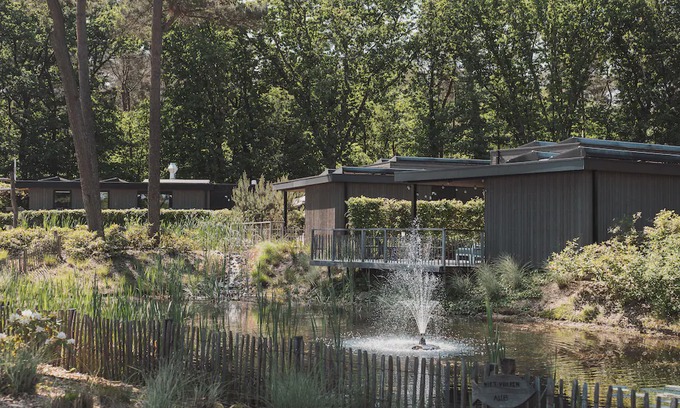 Municipality of Rhenen House | This amazing Eco-Lodge designed by an architect is highly luxurious and completely furnished for