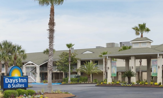 Jekyll Island Hotel | Days Inn & Suites by Wyndham Jekyll Island