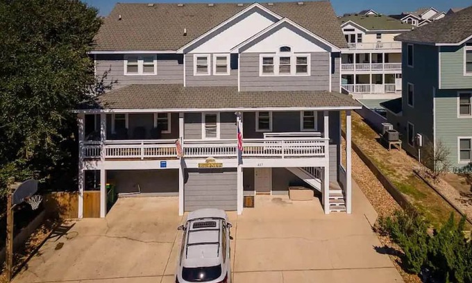 Ocean Sands House | Taste of Paradise in OBX!