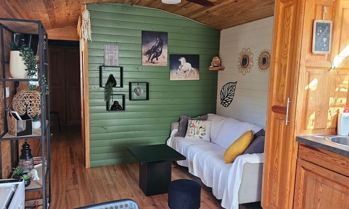 Baron Ski Chalet | CARMEN caravan with SPA