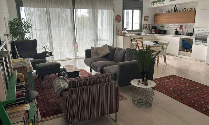 Herzliya Apartment | Elegant 4-Bedroom Apartment In Herzliya