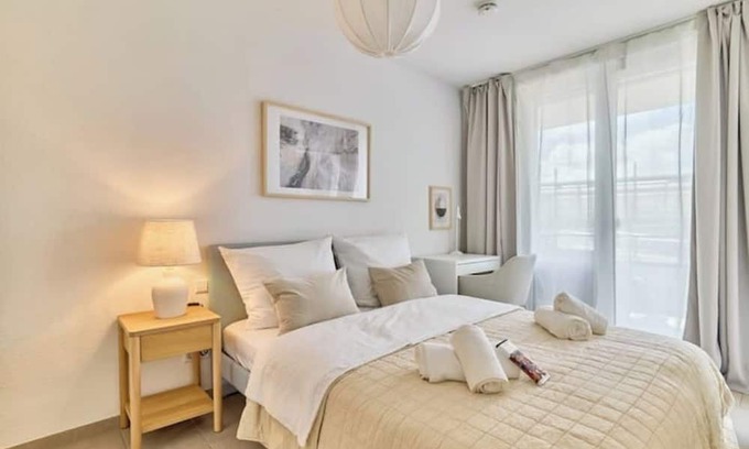 Rhein-Erft-Kreis District Apartment | NEW Marta - stylish temporary living in Bergheim