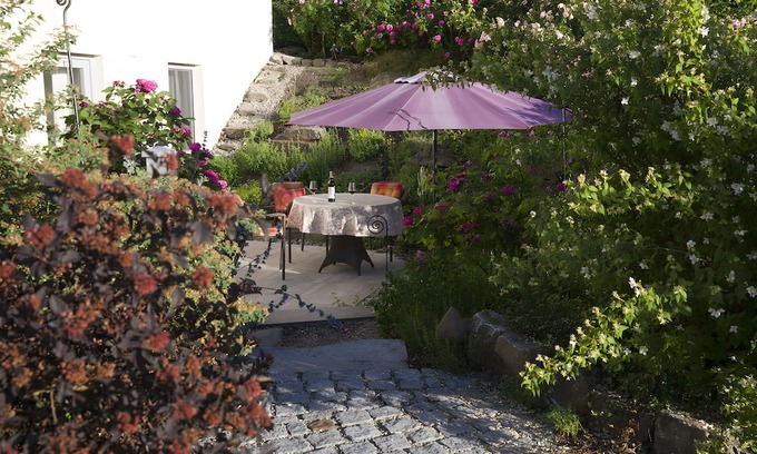Wiesenbronn Apartment | "im Schiller" - Holiday Apartment in the Vineyards