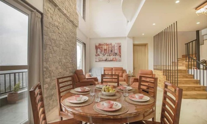 Kumarhatti House | Scarlett Peaks | Luxe 4BHK w/Theatre & Game Lounge