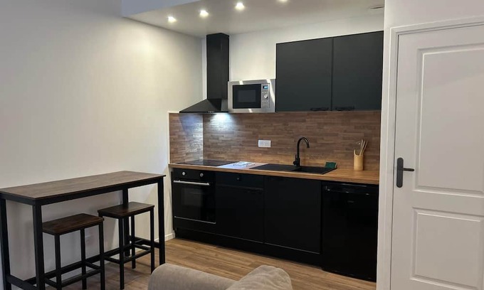 Faubourg Apartment | Cosy apartment F2 Nîmes écussons/hypercentre