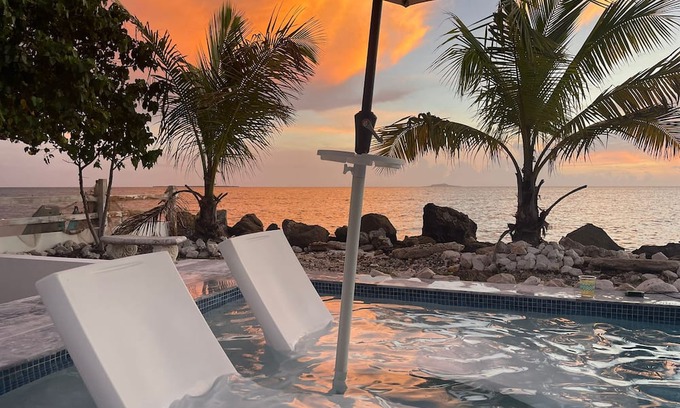 Descalabrado Villa | Amazing Caribbean Boho Paradise for Couples!
