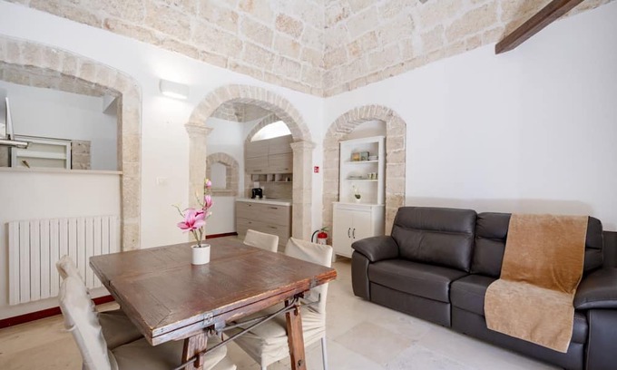 Casamassima Apartment | Dimora Carlotta – Terrace, tradition, and relaxation
