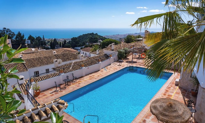 Mijas House | This townhouse is a 2 bedroom(s), 2 bathrooms, located in Mijas, Andalusia.