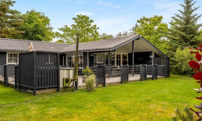 Saltum House | "Emelrik" - 2km from the sea by Interhome