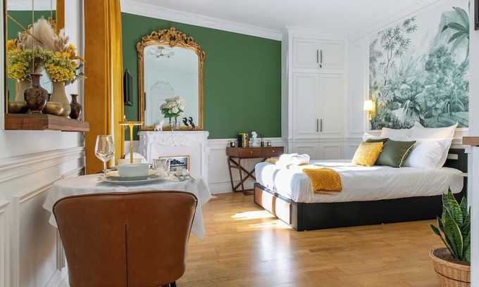 Vieux Malakoff Apartment | Charming studio with terrace and parking - near downtown