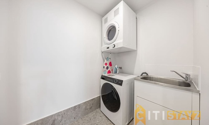 Phillip Apartment | Marvellous at Melrose - 2bd 2bth Apt - Woden CBD